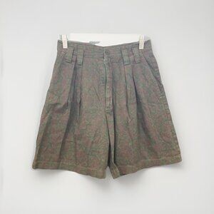 Skoozi Vtg Black/Red Pattern High Waisted Mom Shorts, No Tag, 19”L x 13”W x 18”H